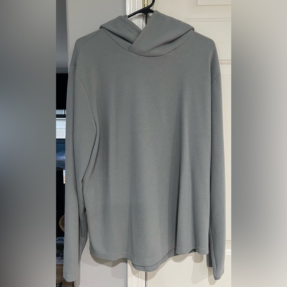 4 Men’s L/XL Sweatshirt Lot